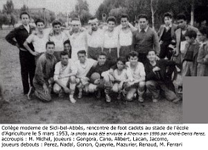 COLLEGE MODERNE LECLERC SIDI BEL ABBES SPORT FOOT 1953 CADETS VS AGRICULTURE